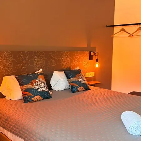 Apartment Le Bois Dormant - Charme & Tuffeau - Centre - 7 Personnes